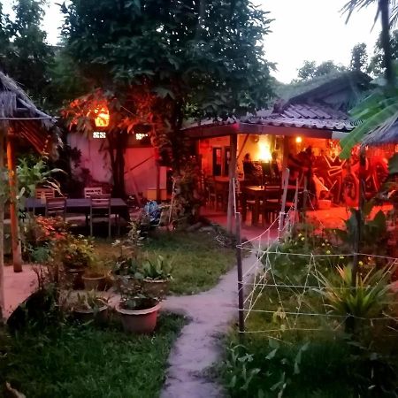 Tortuga Guesthouse Kampot Exterior foto